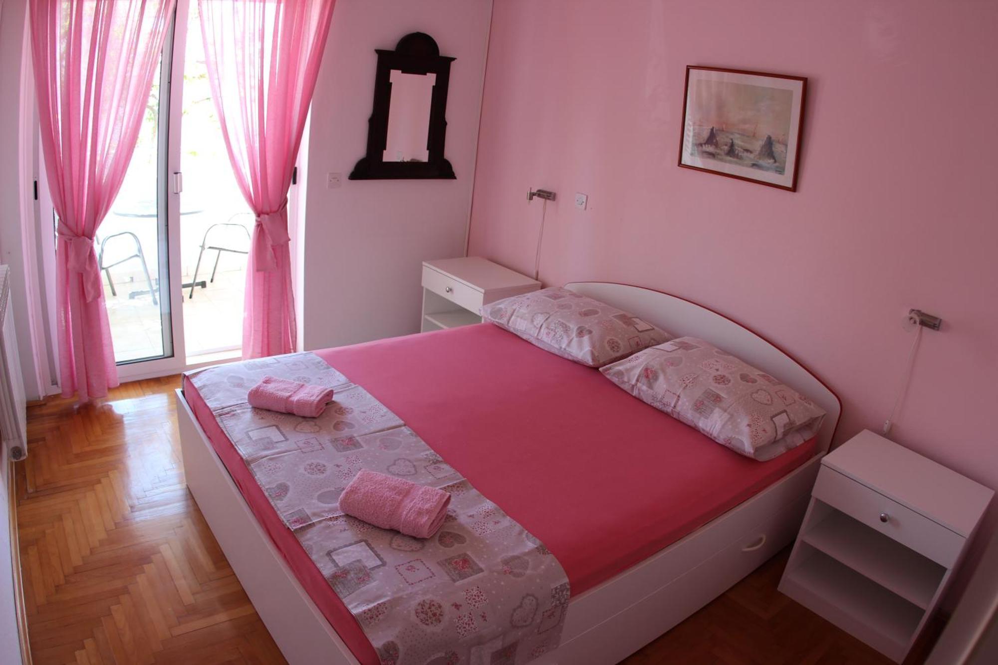 Apartmani Surlin ฮวาร์ ภายนอก รูปภาพ
