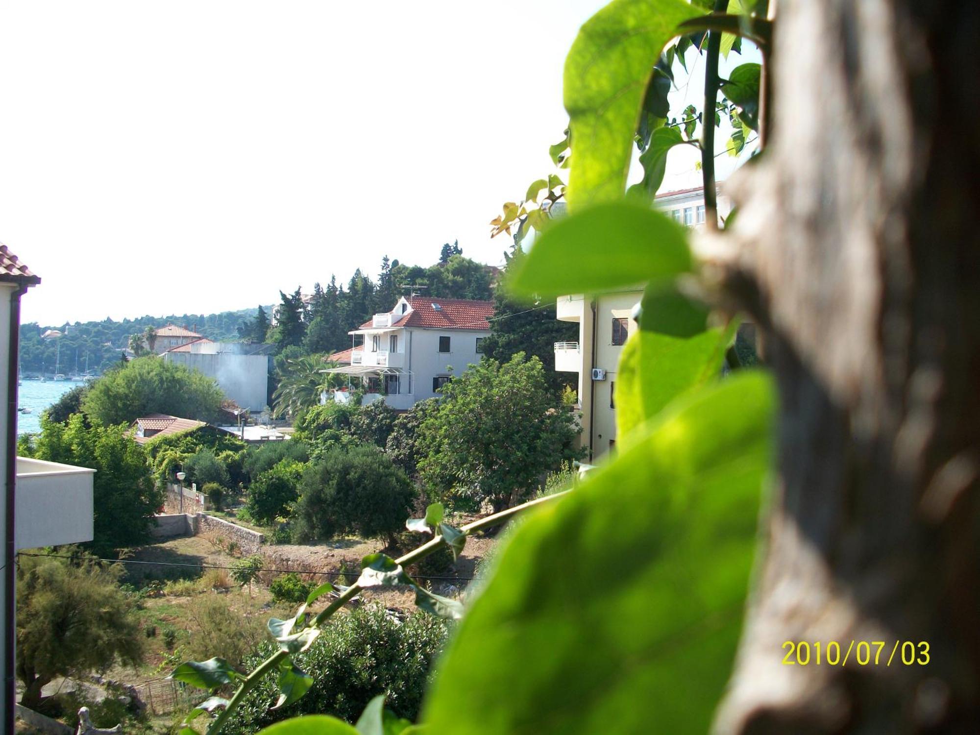 Apartmani Surlin ฮวาร์ ภายนอก รูปภาพ