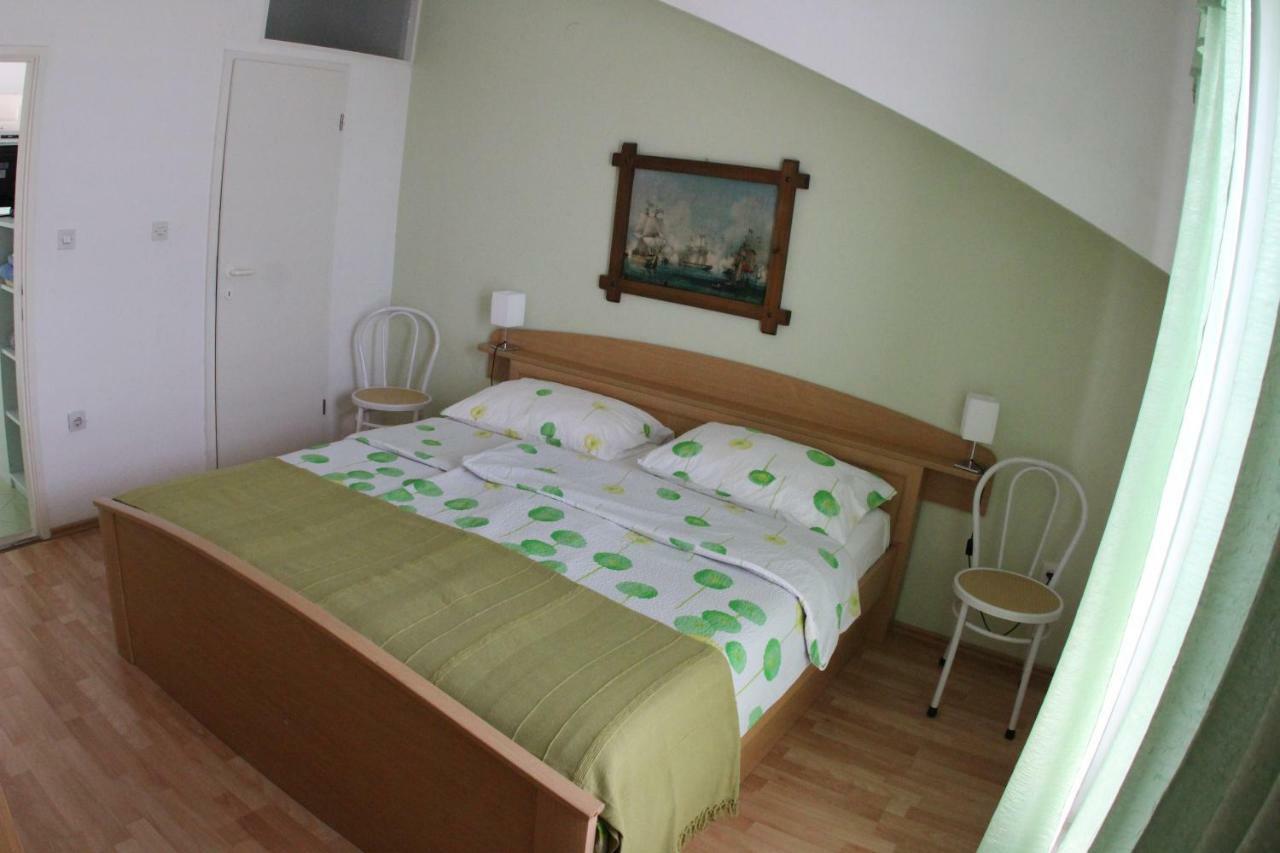 Apartmani Surlin ฮวาร์ ภายนอก รูปภาพ