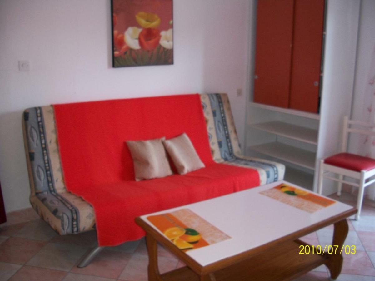 Apartmani Surlin ฮวาร์ ภายนอก รูปภาพ