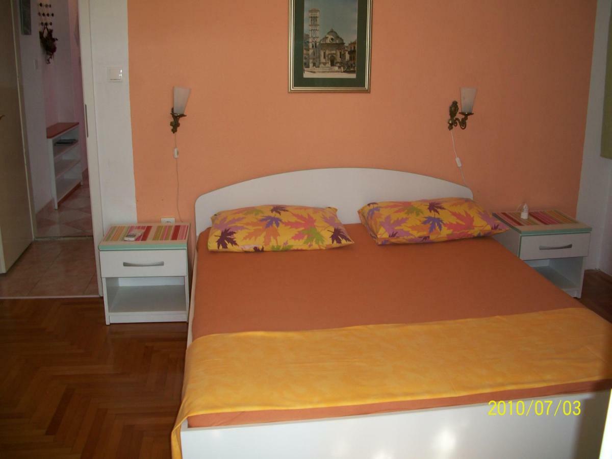 Apartmani Surlin ฮวาร์ ภายนอก รูปภาพ